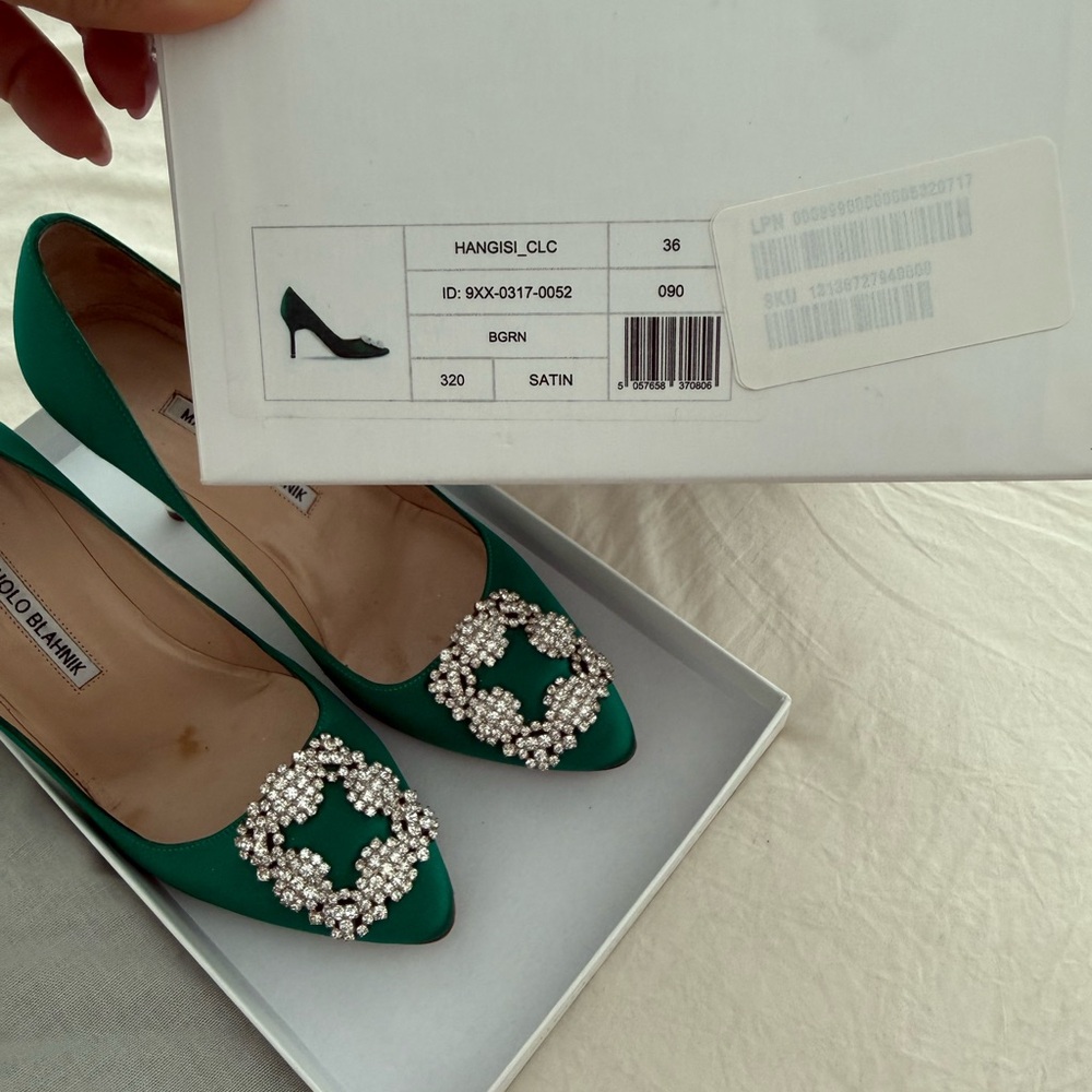 Manolo Blahnik Green Satin Pumps - Picture 3 of 12